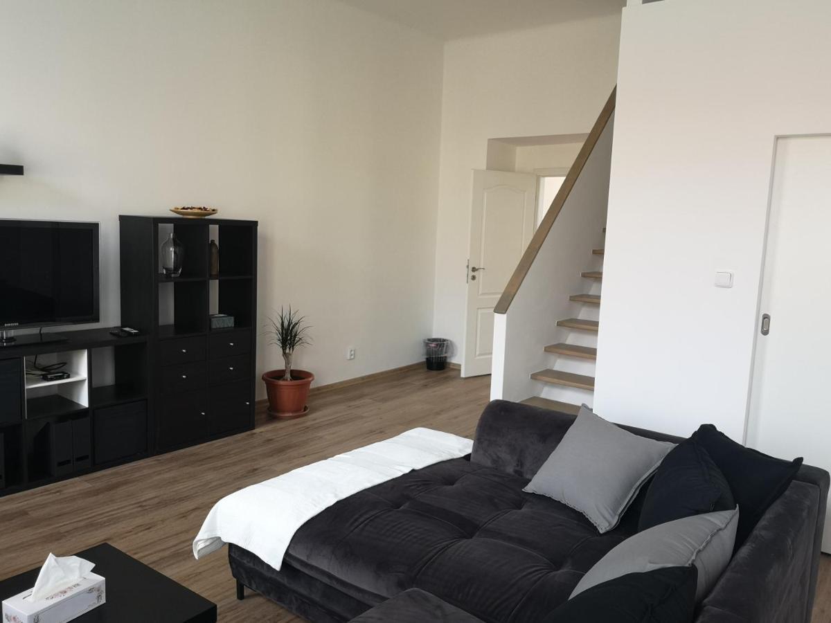 Fine Apartment In Centrum Of Slany With Aircondition Exterior photo