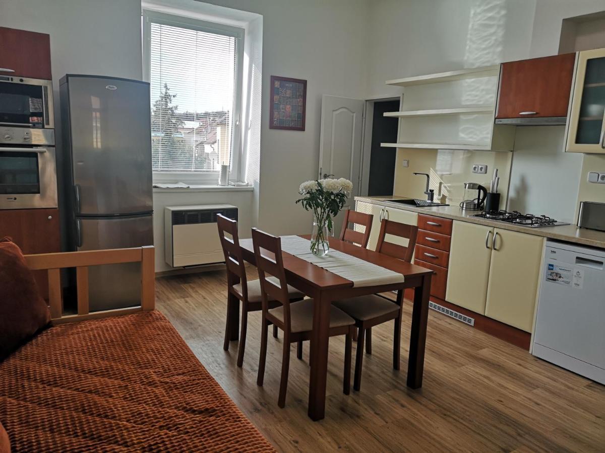 Fine Apartment In Centrum Of Slany With Aircondition Exterior photo