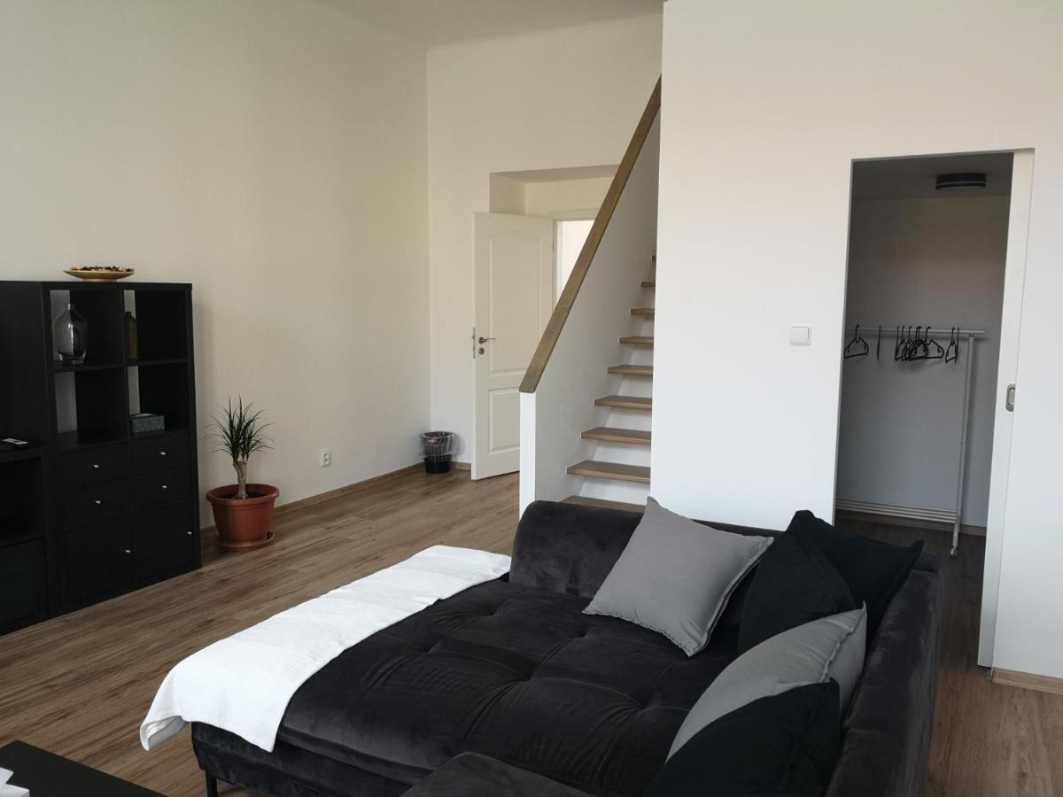 Fine Apartment In Centrum Of Slany With Aircondition Exterior photo